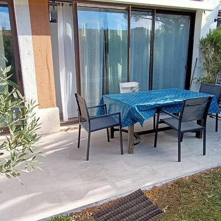 Port Cogolin, T2 Calme Dans Belle Residence, Piscine, Proche St Tropez Buitenkant foto
