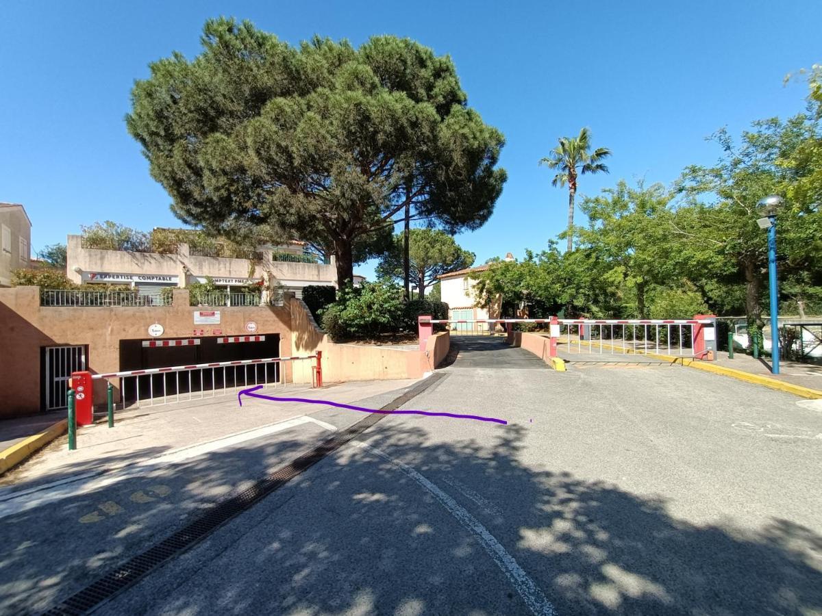 Port Cogolin, T2 Calme Dans Belle Residence, Piscine, Proche St Tropez Buitenkant foto