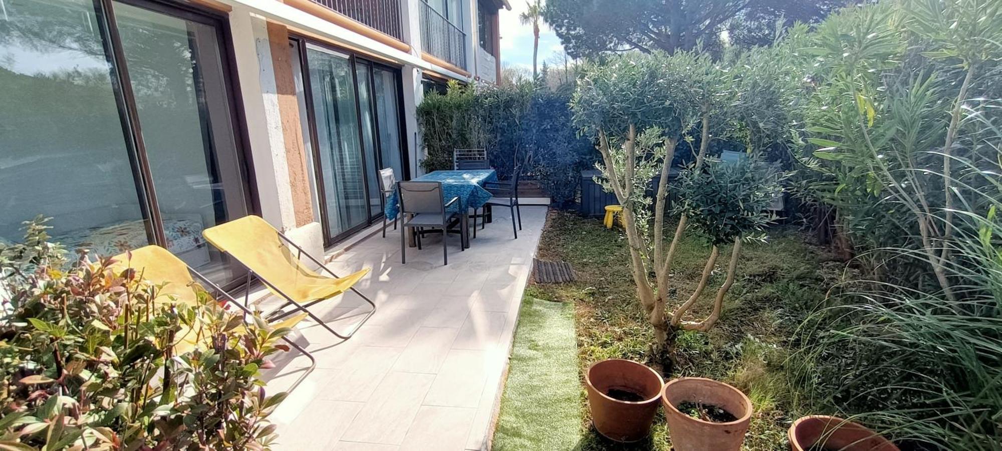 Port Cogolin, T2 Calme Dans Belle Residence, Piscine, Proche St Tropez Buitenkant foto